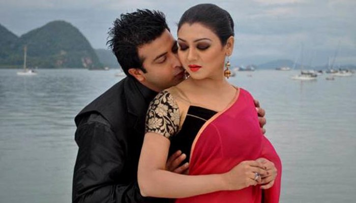 শাকিব খুব লক্ষ্মী ছেলে: জয়া আহসান