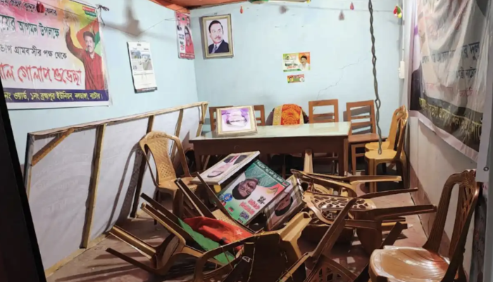 নাটোরে বিএনপি কার্যালয় ভাঙচুর: আওয়ামী লীগ নেতাকর্মীদের বিরুদ্ধে অভিযোগ