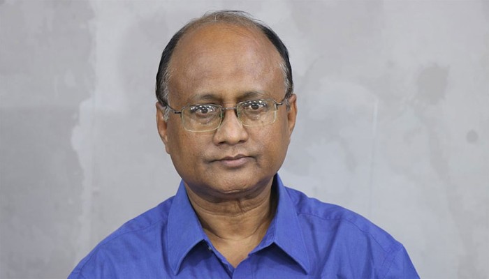 পদত্যাগ করা প্রসঙ্গে যা বললেন দুদক চেয়ারম্যান
