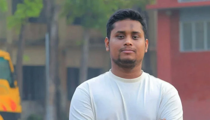 ফেসবুক থেকেই হাসনাত আব্দুল্লাহর মাসিক ইনকাম ৪ লাখ টাকার বেশি!