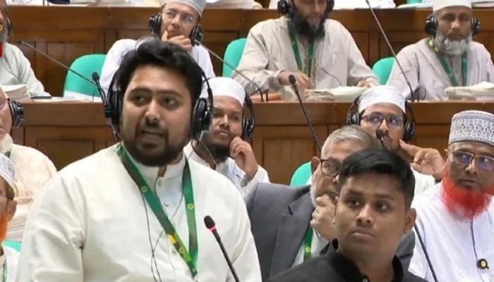 "স্বরাষ্ট্রমন্ত্রী জুলাই সনদকে অবজ্ঞা করছেন"—সংসদ উত্তাল করে নাহিদ ইসলামের হুঁশিয়ারি