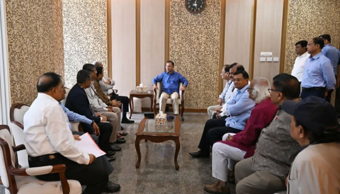 প্রধানমন্ত্রীর সঙ্গে পূজা উদযাপন পরিষদ প্রতিনিধিদলের সাক্ষাৎ