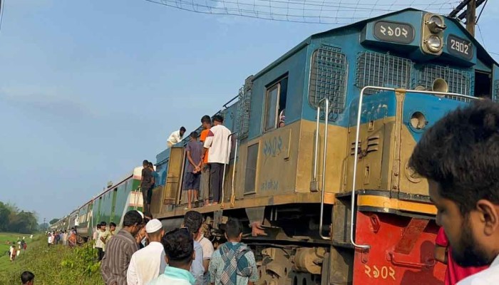 ১৮ ঘণ্টা পর সিলেটের সঙ্গে সারা দেশের রেল যোগাযোগ স্বাভাবিক