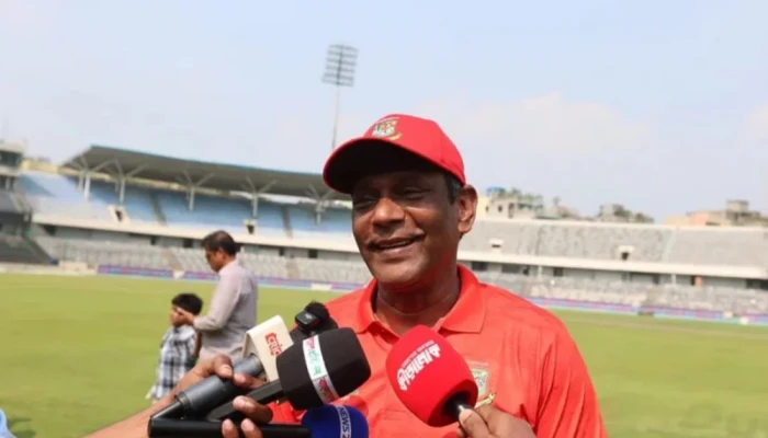 রফিকের স্পিন কৌশলের দিকে তাকিয়ে বাংলাদেশ ক্রিকেট