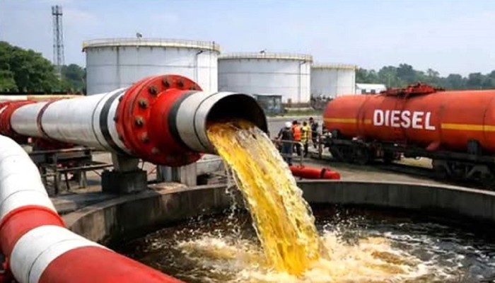 ভারত থেকে এলো আরও ৮ হাজার টন ডিজেল