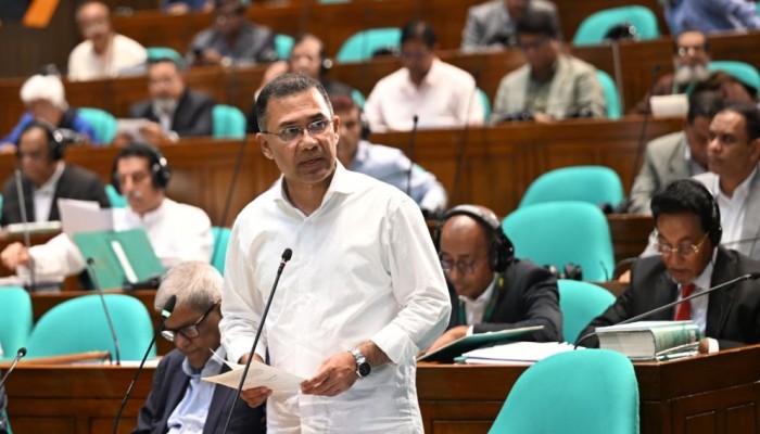 সশস্ত্র বাহিনীকে আধুনিক ও স্বনির্ভর করার ঘোষণা দিলেন প্রধানমন্ত্রী