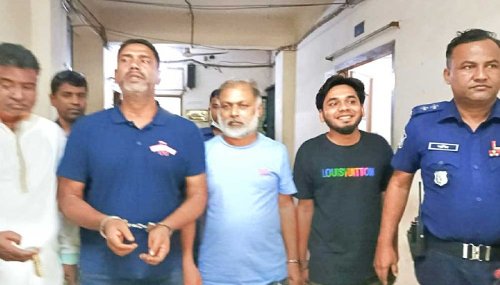 ঝুট নামানোকে কেন্দ্র করে নাশকতায় নারায়ণগঞ্জে যুবদলের ৩ নেতা গ্রেপ্তার