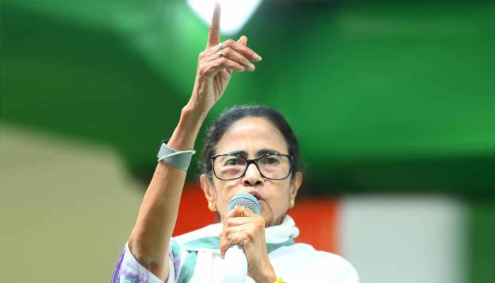 আমিষভোজীদের 'বাংলাদেশি' তকমা দেওয়া হবে: মমতা