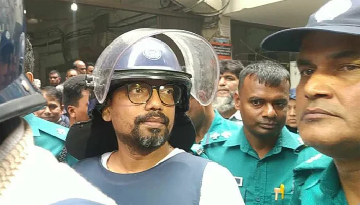 আদালতে নেওয়ার পথে প্রিজনভ্যান দুর্ঘটনায় সাবেক প্রতিমন্ত্রী পলক আহত