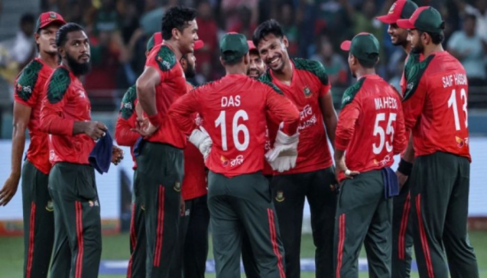 বাংলাদেশকে ৬ উইকেটে হারাল নিউজিল্যান্ড