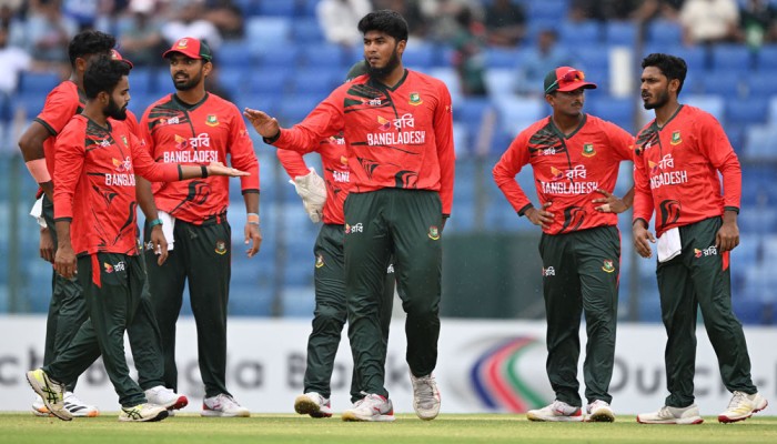 টি-টোয়েন্টিতে শ্রীলঙ্কাকে পেছনে ফেলল বাংলাদেশ