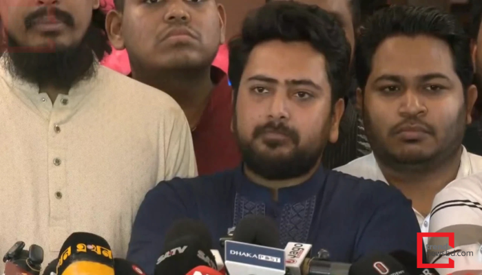 ‘জুলাই স্মৃতি জাদুঘরে কোনো দলীয় নয়, জাতীয় ইতিহাস সংরক্ষণ করতে হবে’: নাহিদ ইসলাম